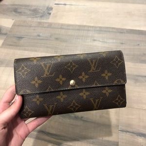 Louis Vuitton Sarah wallet